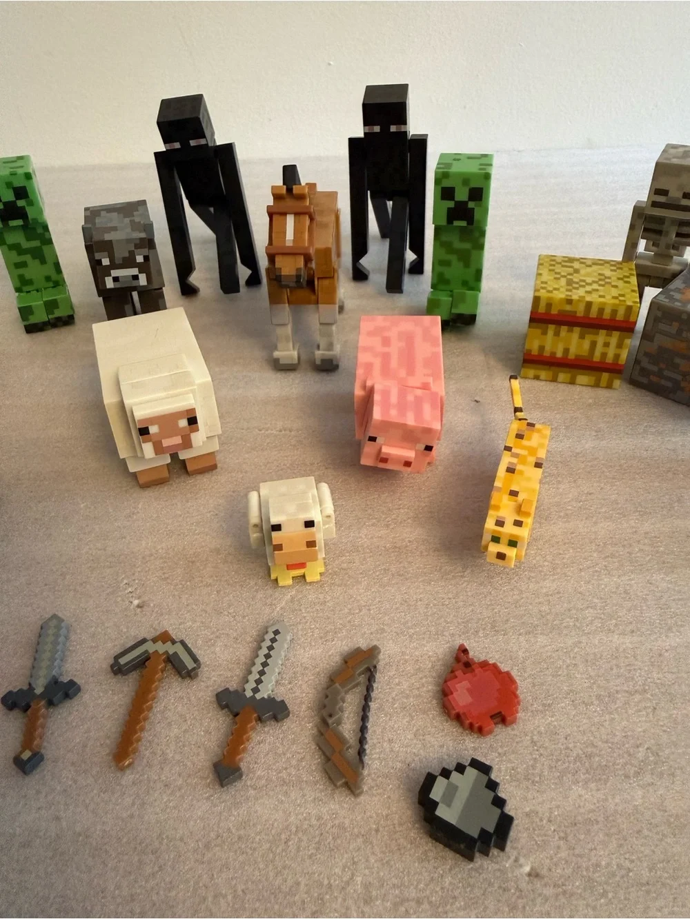 Lot of 21 Minecraft Poseable Action Figures Mojang